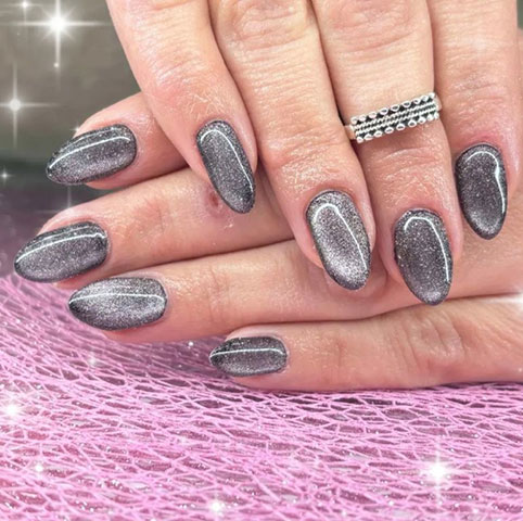 BETTY'S HAPPY NAILS: Φωτογραφίες & Βίντεο