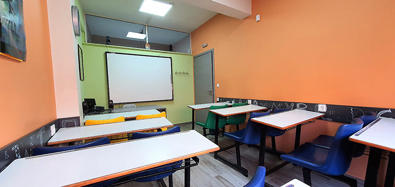 BIRAKI LANGUAGE ACADEMY: Φωτογραφίες & Βίντεο