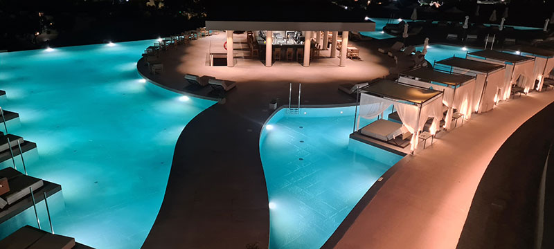 BLUE WATER POOLS: Φωτογραφίες & Βίντεο