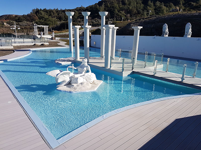 BLUE WATER POOLS: Φωτογραφίες & Βίντεο