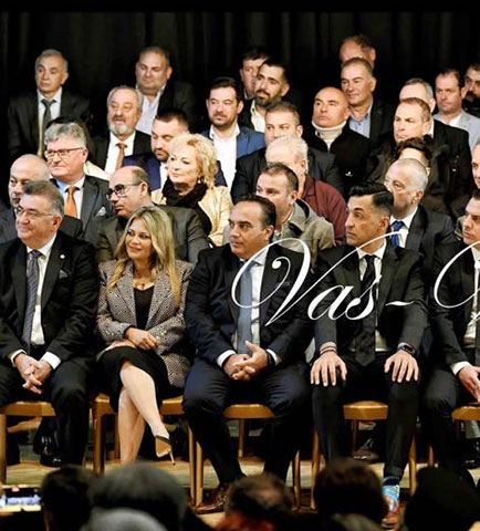 BONATSOU TETA: Φωτογραφίες & Βίντεο