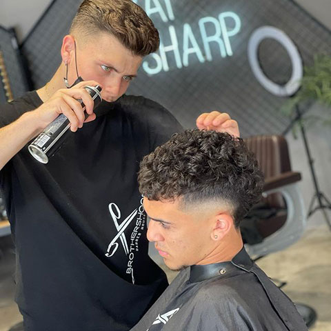 BROTHERSHOOD BARBER HOUSE: Φωτογραφίες & Βίντεο