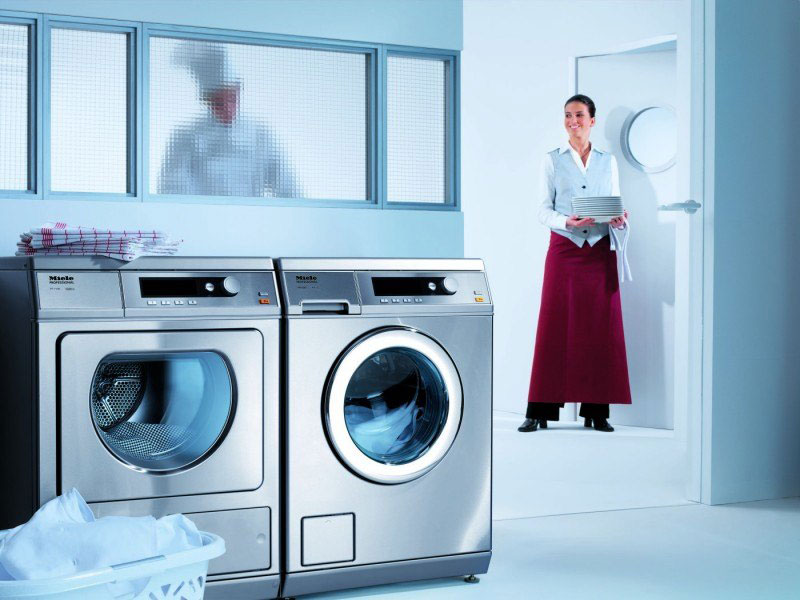 CAPTAIN LAUNDRY: Φωτογραφίες & Βίντεο