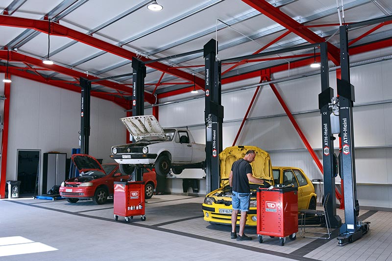 CAR SERVICE PANARETOS - PANARETOS ALEXANDROS & SIA OE: Φωτογραφίες & Βίντεο