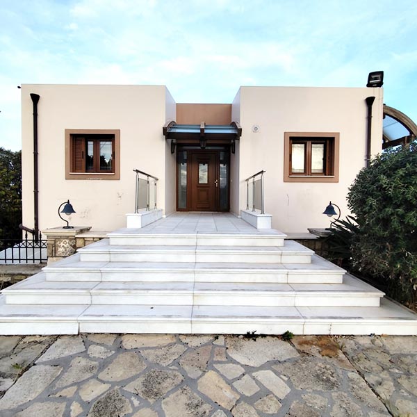 House for sale in Tria Monastiria, Rethymnon 300 sq.m.