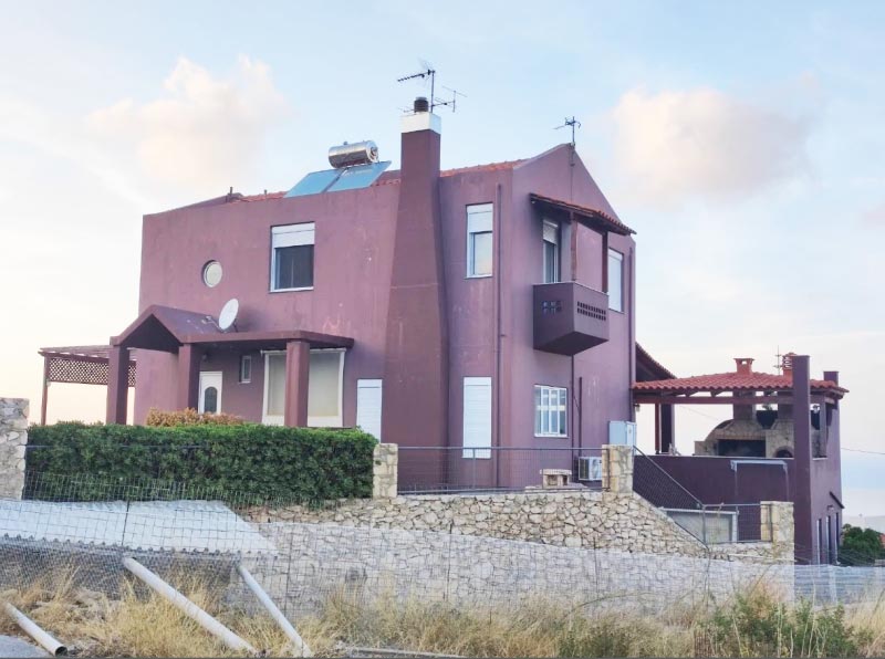 House for sale in Rethymnon in Maroulas area 400 sq.m.