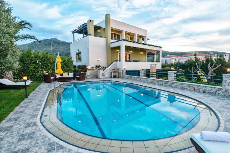 Villa for sale in Rethymnon in the area of ​​Roussospiti 350 sq.m.