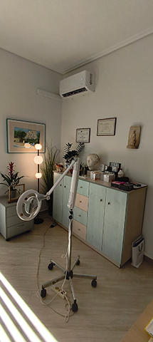 Dr. Sampina Chaikali - Gklats Dermatology clinic