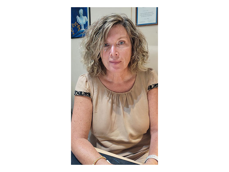 Dermatologist Dr. Sampina Chaikali Gklats