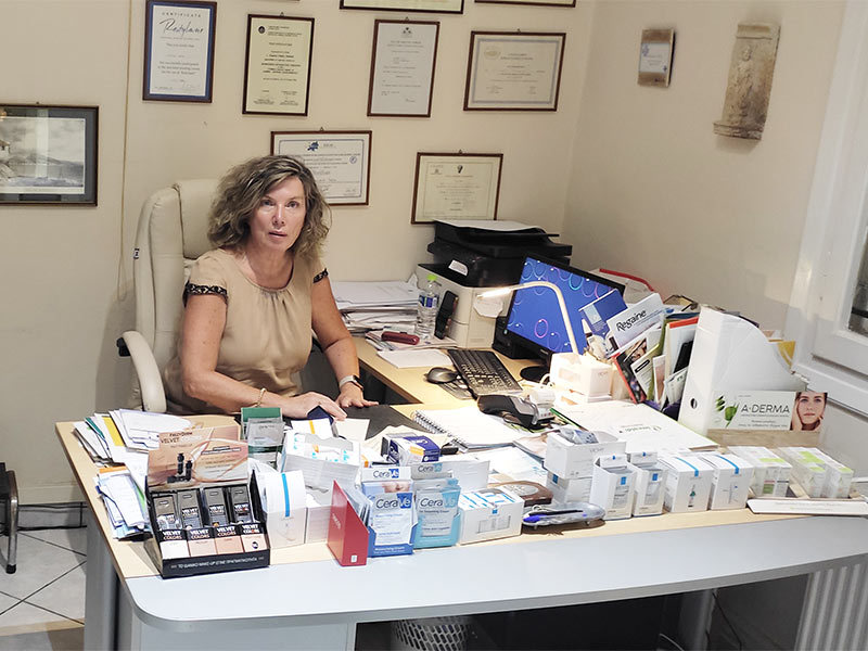Dermatologist Dr. Sampina Chaikali Gklats