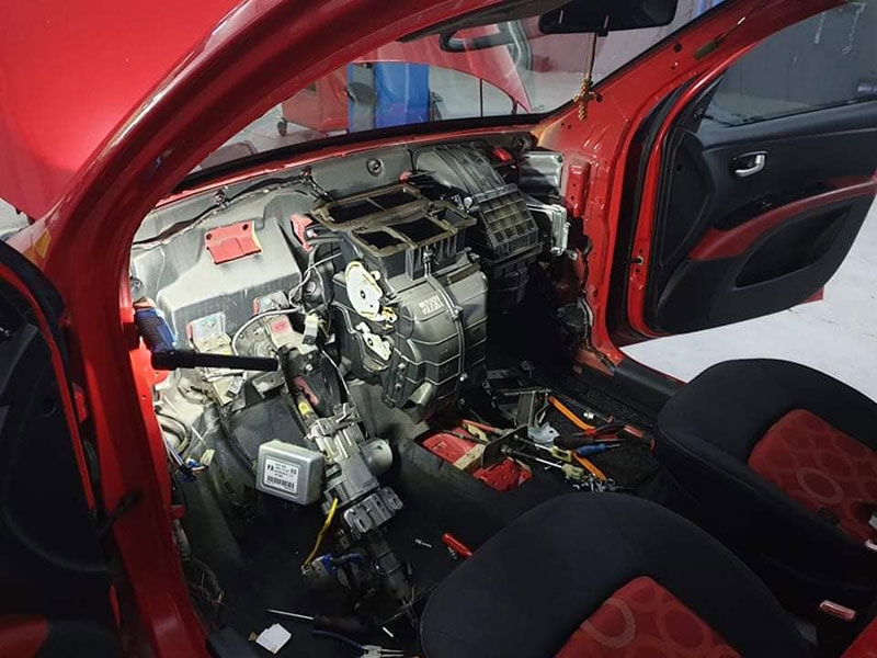 ΧΑΛΙΛΗΣ CAR SERVICE: Φωτογραφίες & Βίντεο