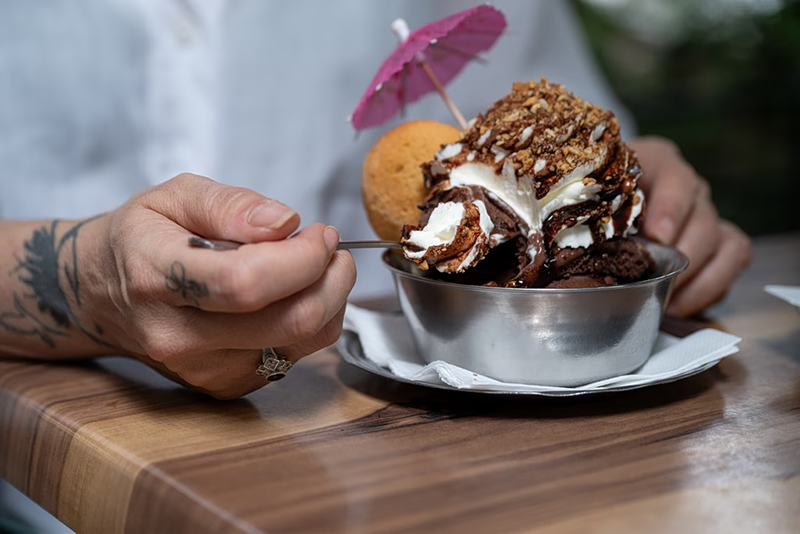 CHARA ICE CREAM: Φωτογραφίες & Βίντεο