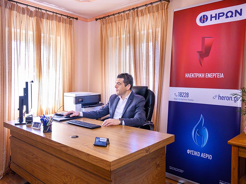 ΧΙΩΤΗΣ ΘΕΟΔΩΡΟΣ: Φωτογραφίες & Βίντεο