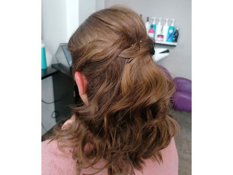 CHRISTINA HAIR STUDIO: Φωτογραφίες & Βίντεο