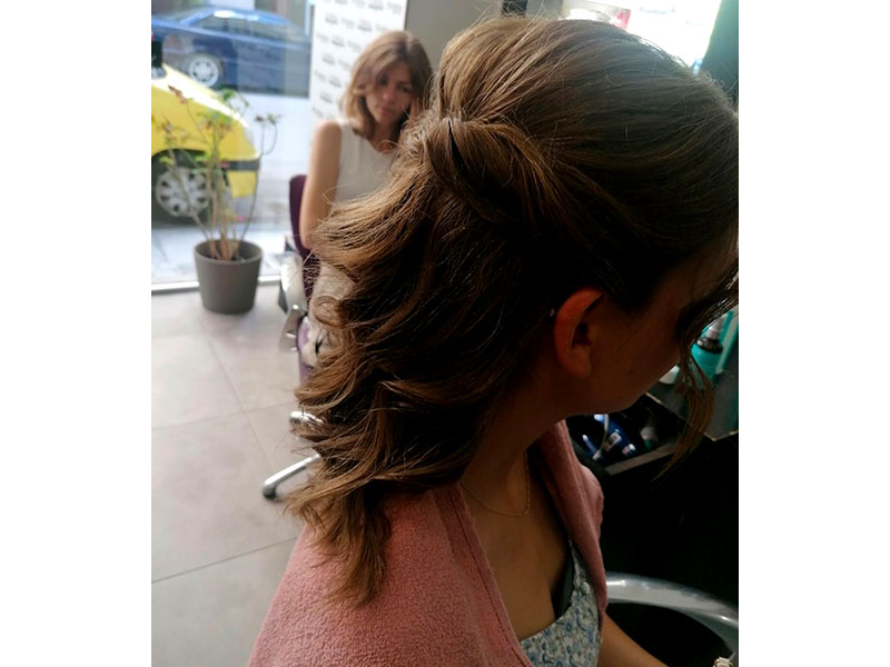CHRISTINA HAIR STUDIO: Φωτογραφίες & Βίντεο