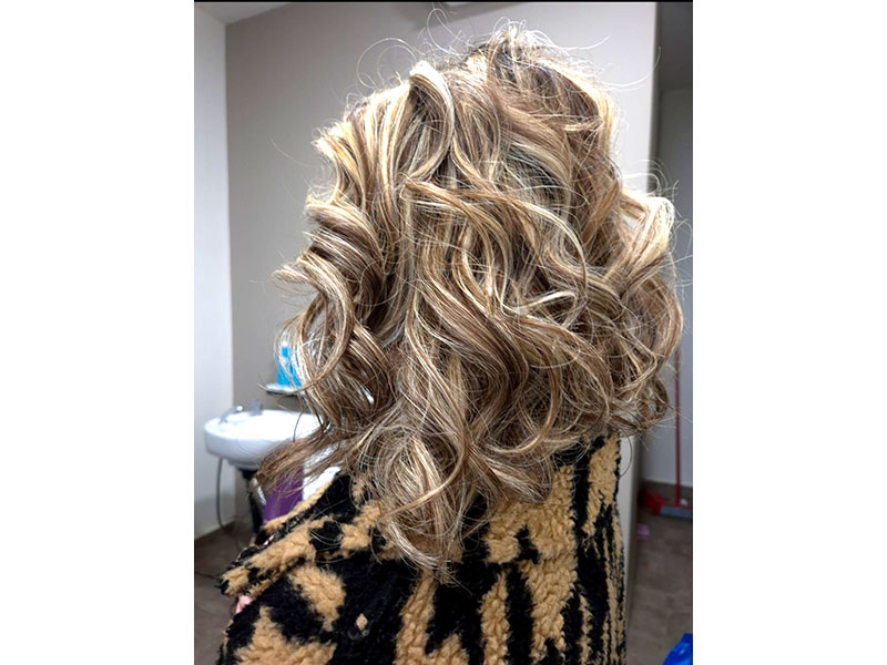 CHRISTINA HAIR STUDIO: Φωτογραφίες & Βίντεο