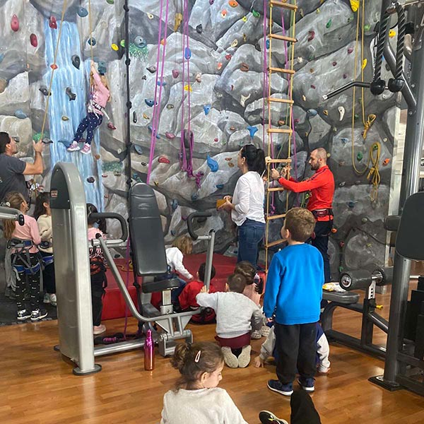 CITY FITNESS NEXT GEN MULTI INDOOR TRAINING CENTER: Φωτογραφίες & Βίντεο