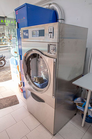 CLEVERWASH – ΟΜΟΝΟΙΑ: Φωτογραφίες & Βίντεο