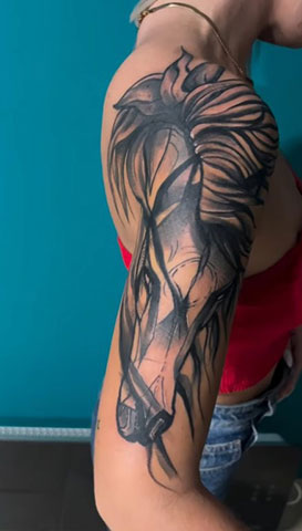 CONER TATOO STUDIO: Φωτογραφίες & Βίντεο