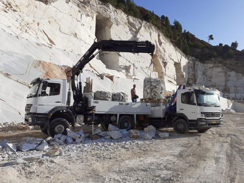 CONTAINER SERVICES - KAROUTSOS KONSTANTINOS: Φωτογραφίες & Βίντεο