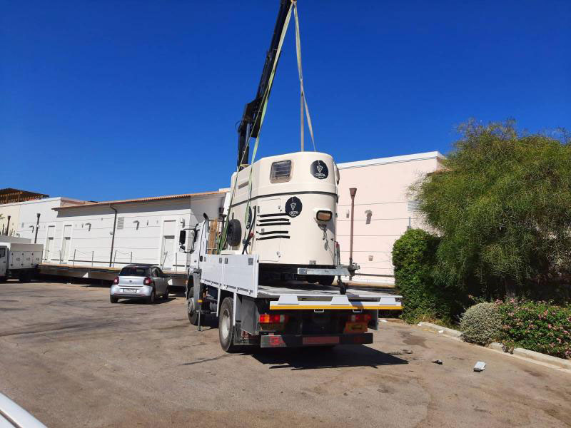 CONTAINER SERVICES - KAROUTSOS KONSTANTINOS: Φωτογραφίες & Βίντεο