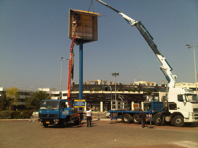 CRANE WORKS RENT: Φωτογραφίες & Βίντεο