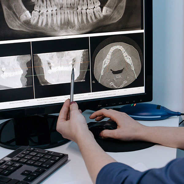 DENTAL CARE NTOMPROUKIDIS DIMITRIOS: Φωτογραφίες & Βίντεο