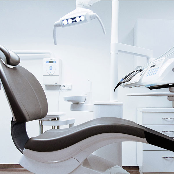 DENTAL CARE NTOMPROUKIDIS DIMITRIOS: Φωτογραφίες & Βίντεο
