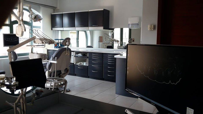 DENTAL CLINIC - PAPADATOS ELEFTHERIOS DDS MSc: Φωτογραφίες & Βίντεο