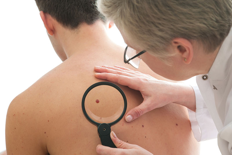 DERMACEN - DERMATOLOGIKO KENTRO A.E.: Φωτογραφίες & Βίντεο