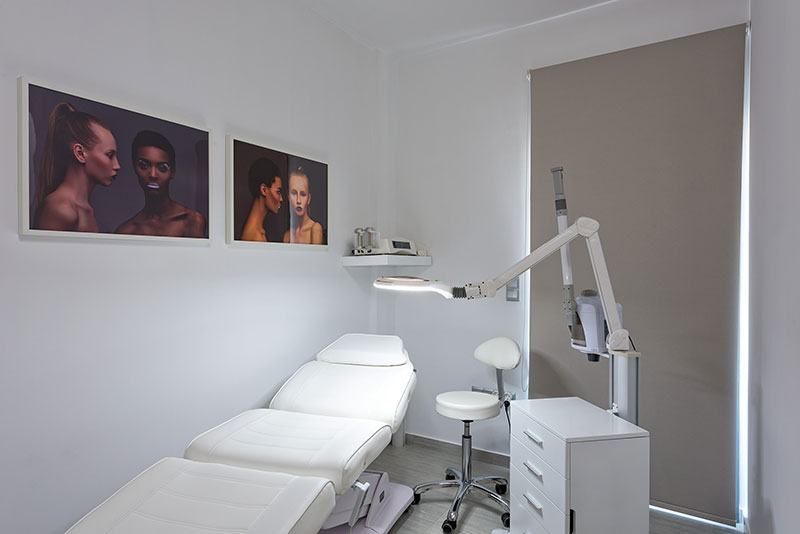 DERMASENSE - ΓΙΑΚΟΥΜΗ ΣΜΑΡΑΓΔΗ: Φωτογραφίες & Βίντεο