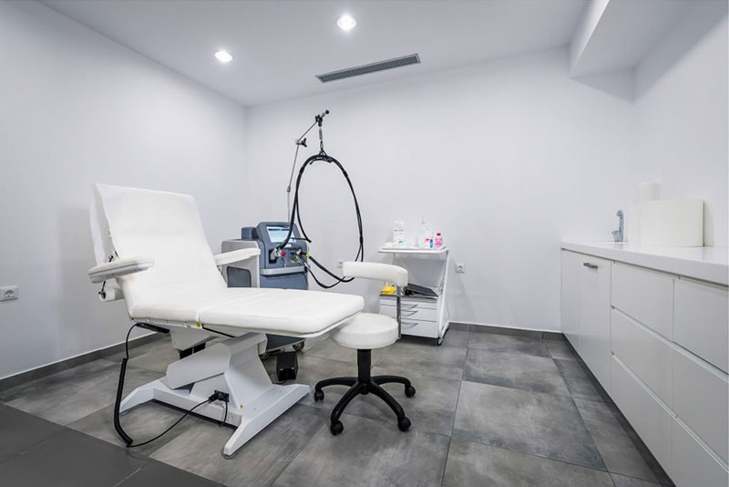 DERMATOLOGY & COSMETICS LAB - ΣΜΑΡΩ ΤΣΑΟΥΣΗ: Φωτογραφίες & Βίντεο