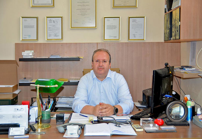Ο Ειδικός Παθολόγος Διακουμόπουλος Αριστομένης