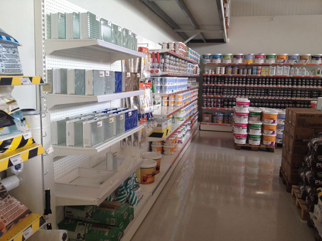 Ράφια Self Service σε Κατάστημα Οικιακού Εξοπλισμού