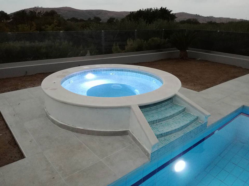 DOLPHIN POOL: Φωτογραφίες & Βίντεο