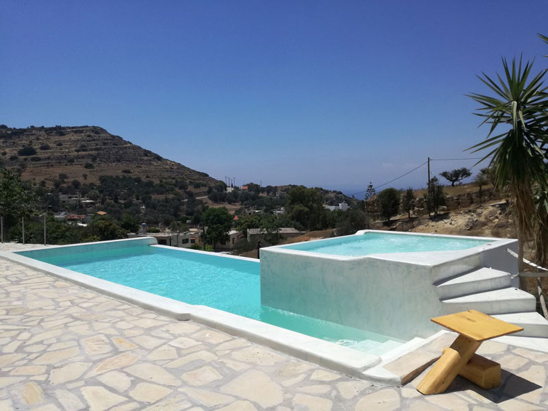 DOLPHIN POOL: Φωτογραφίες & Βίντεο