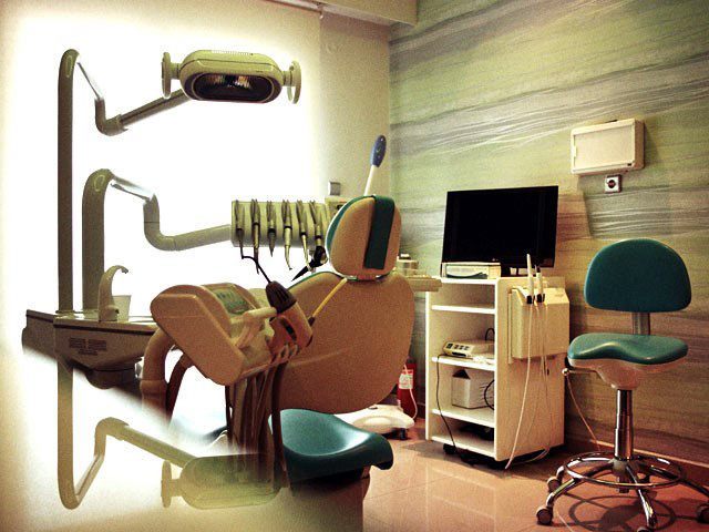 ΔΡΟΣΟΣ Ε. ΖΑΧΑΡΙΑΣ Dr MED DENT: Φωτογραφίες & Βίντεο