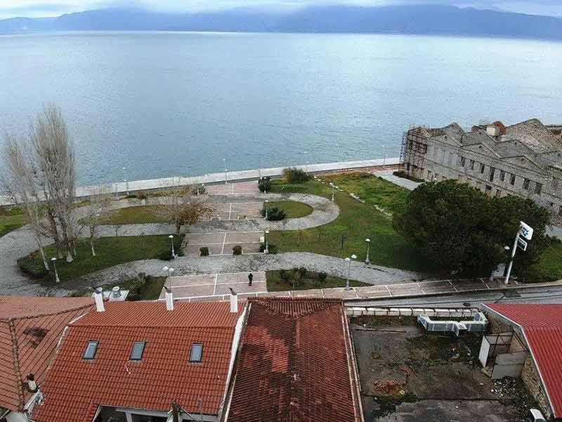 Επαγγελματικά κτίρια προς πώληση