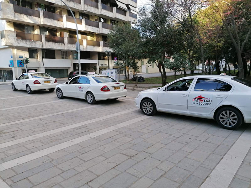 EASY TAXI TRIPOLIS: Φωτογραφίες & Βίντεο
