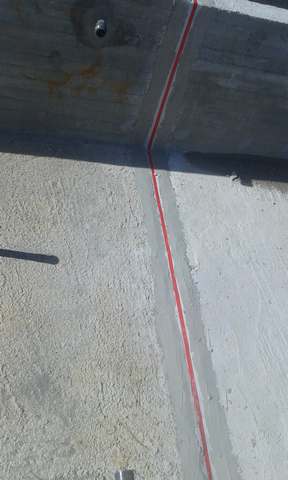 Sealing of expansion joint of a swimming pool with special elastic membrane and epoxy paste