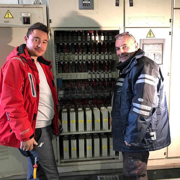 ELECTRIC POWER: Φωτογραφίες & Βίντεο