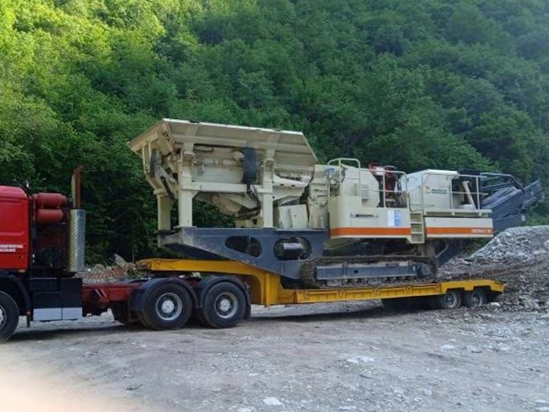 ΕΛΕΥΘΕΡΙΑΔΗΣ ΧΡΥΣΑΝΘΟΣ: Φωτογραφίες & Βίντεο