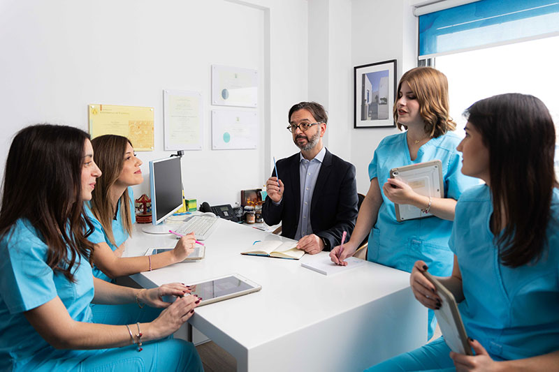 EMBRYOLAB FERTILITY CLINIC: Φωτογραφίες & Βίντεο