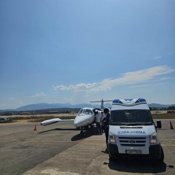 EPIRUS AMBULANCE: Φωτογραφίες & Βίντεο