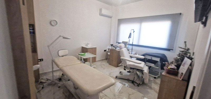 EPISTIMI HAIR CLINIC: Φωτογραφίες & Βίντεο