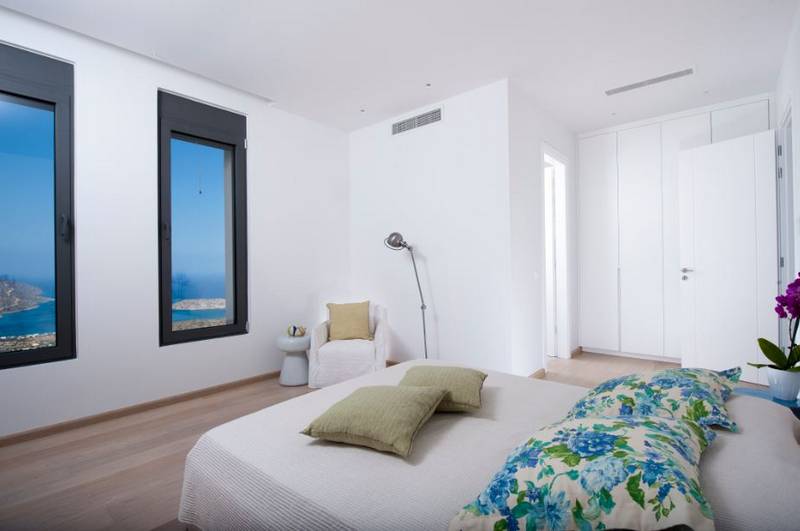 EPROPERTIES - ΘΕΟΧΑΡΑΚΗΣ: Φωτογραφίες & Βίντεο