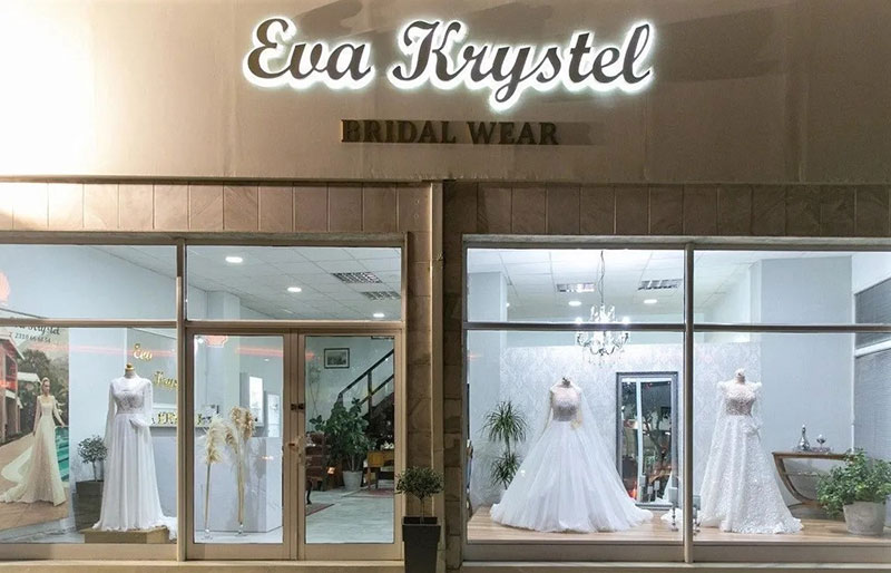 EVA KRYSTEL: Φωτογραφίες & Βίντεο