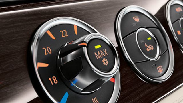 EXPRESS AUTO SERVICE - ΚΑΠΑΣΑΚΑΛΗΣ Ν. ΣΩΤΗΡΙΟΣ: Φωτογραφίες & Βίντεο