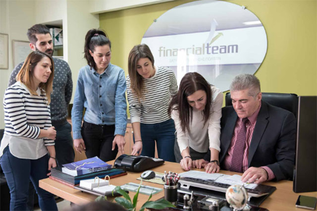 FINANCIAL TEAM: Φωτογραφίες & Βίντεο