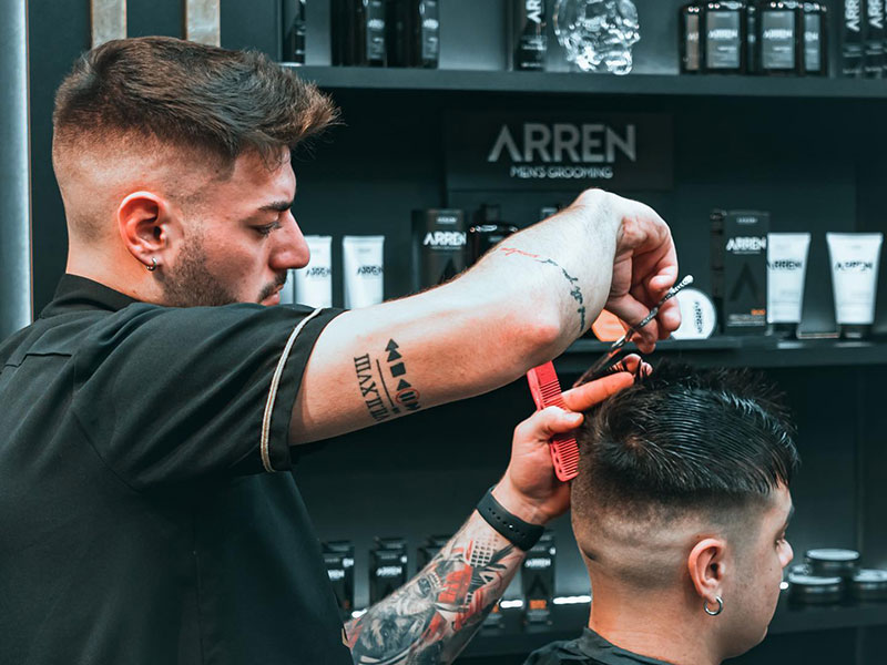 FOUAT Barbershop: Φωτογραφίες & Βίντεο